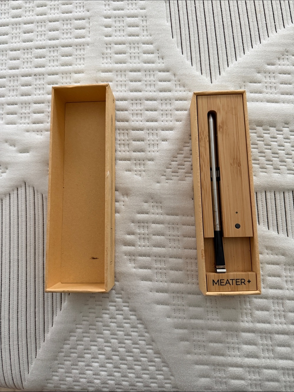 Wireless Smart Meat Thermometer in Natural Bamboo